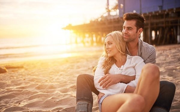 first-date-dates-beach-acw