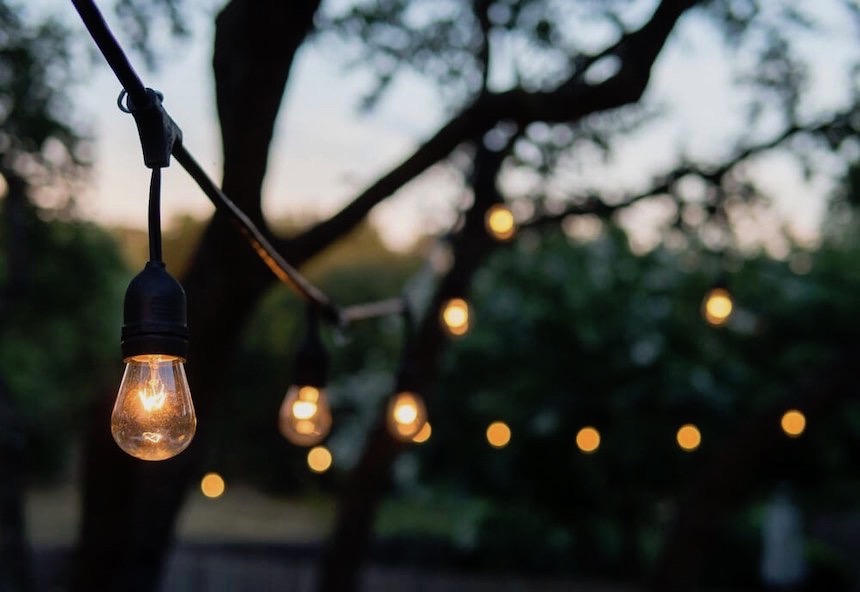7-Amazing-Outdoor-Lighting-Ideas-to-Inspire-You-anne-cohen-writes-acw