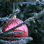 Elegant Outdoor Holiday Decorating Tips and Tricks