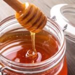 Know the Difference Between Creamed and Raw Honey