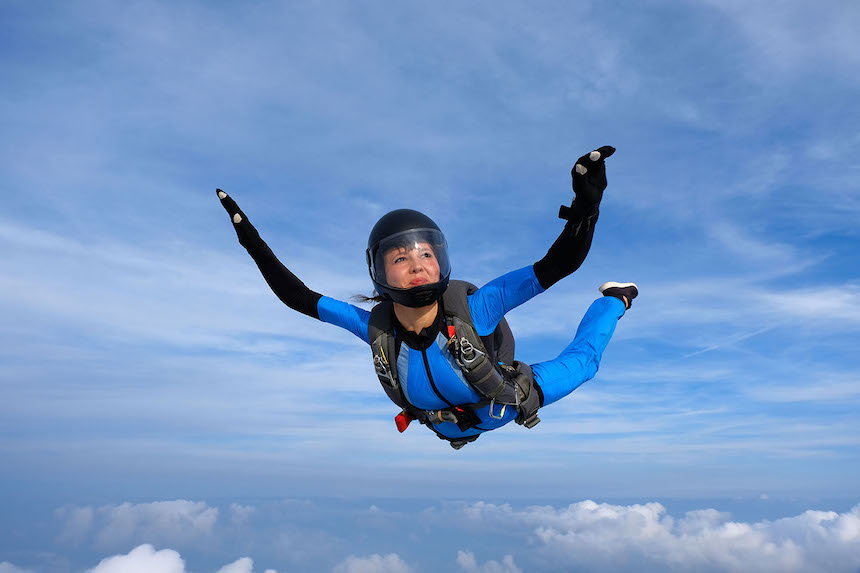 leap-guide-skydiving-fearless-women